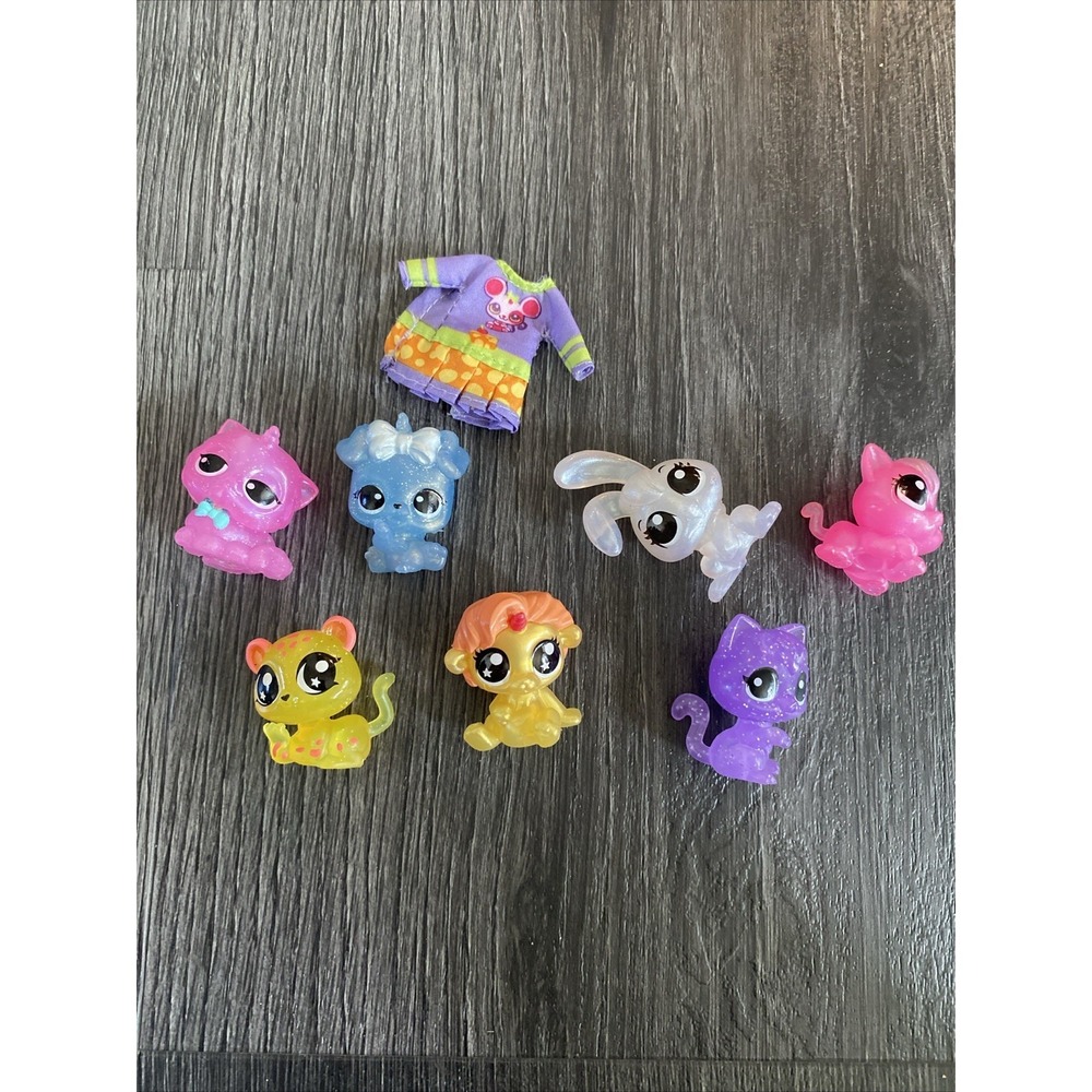 Littlest Pet Shop Mini Figures?? & Blythe Doll Dress
